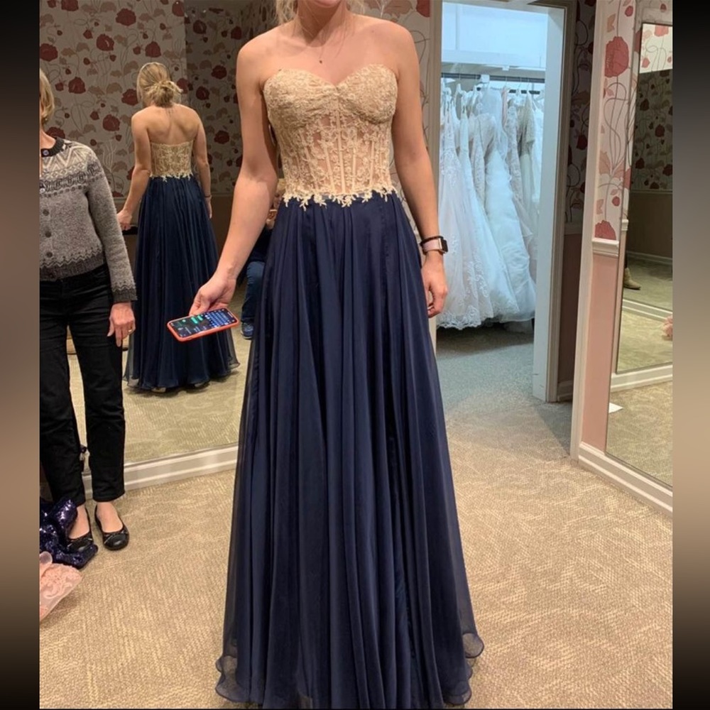 Prom dress